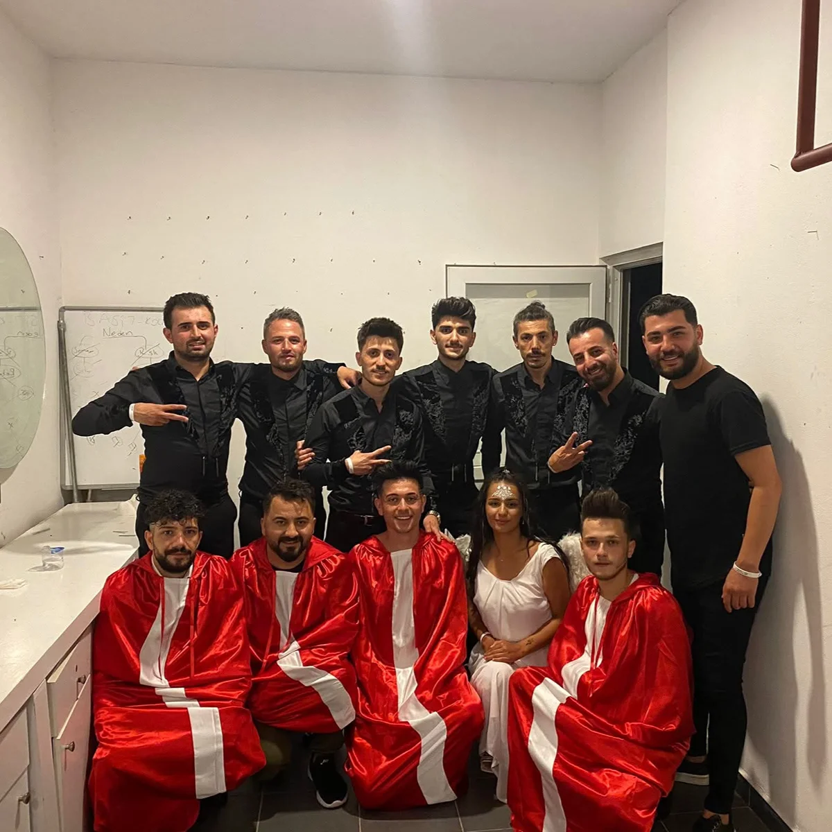 HÜSEYİN KARAKAYA · PROFESSIONAL MEN'S GROOMING