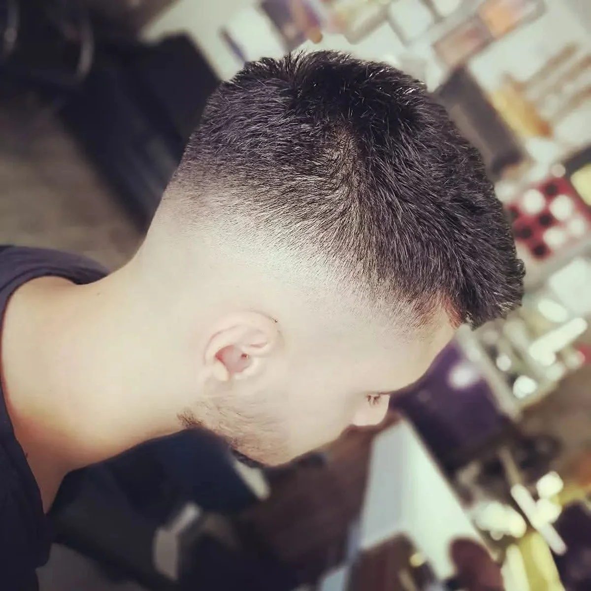 HÜSEYİN KARAKAYA · PROFESSIONAL MEN'S GROOMING
